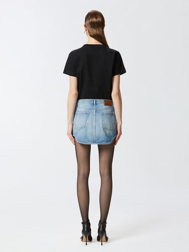 T-Shirt mit gesticktem Logo in Schwarz