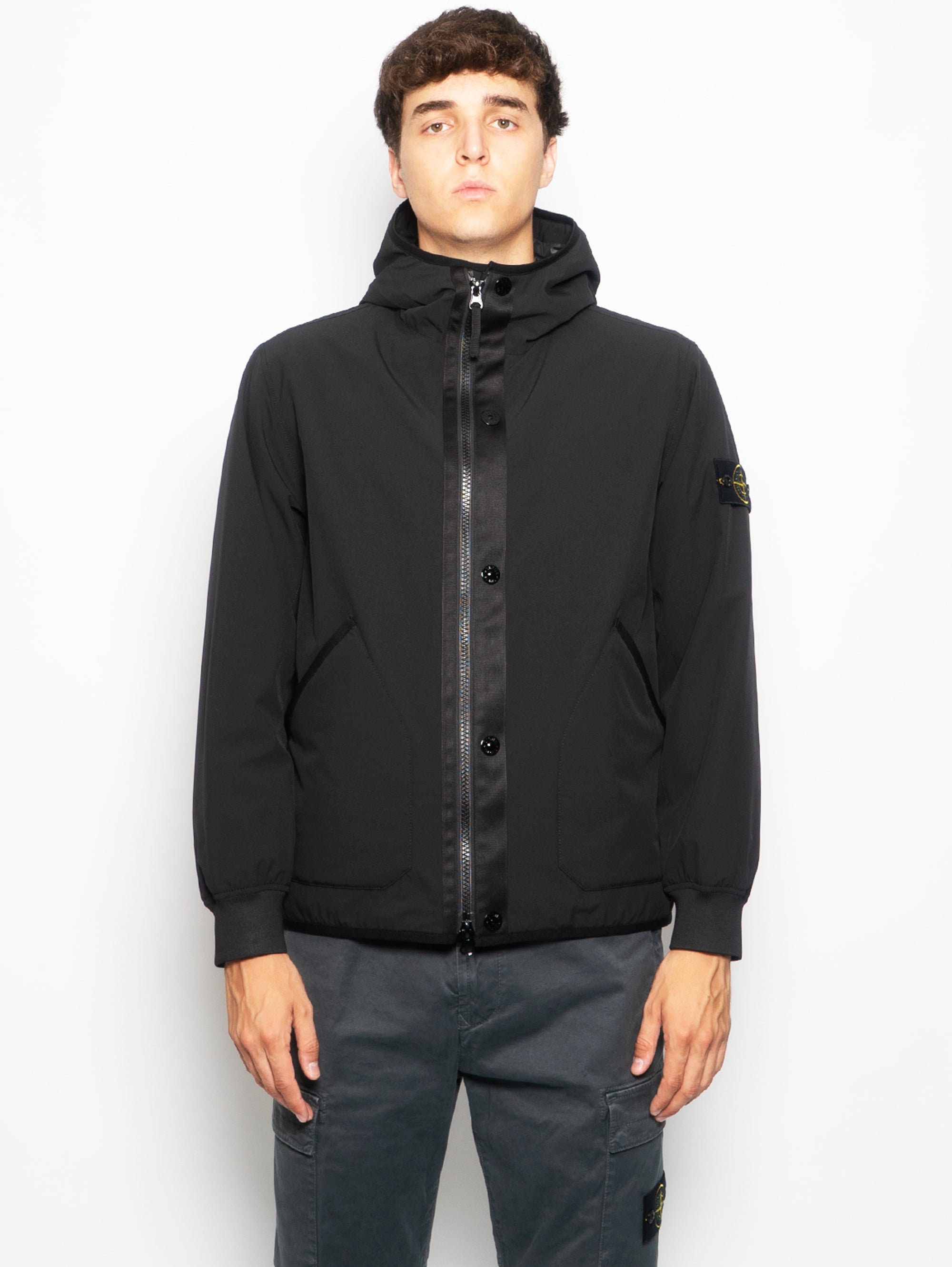 STONE ISLAND Giacca Soft Shell Imbottita con Cappuccio Nero