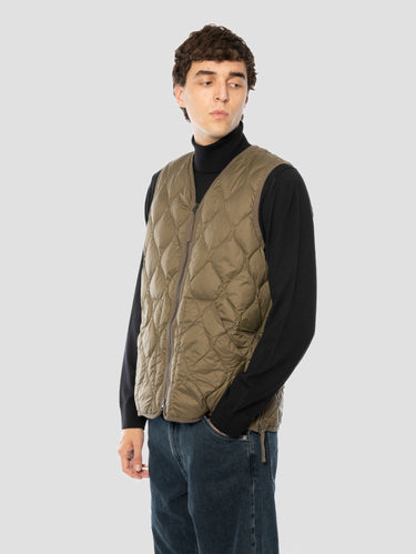 Gilet léger matelassé à motifs ondulés olive