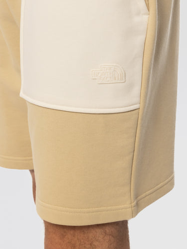 Sweatshorts mit kontrastierenden Taschen Kiesel