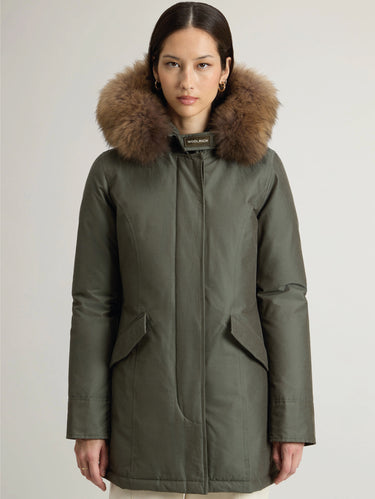 WOOLRICH-Parka Arctic con Cappuccio in Raccoon Verde Scuro-TRYME Shop