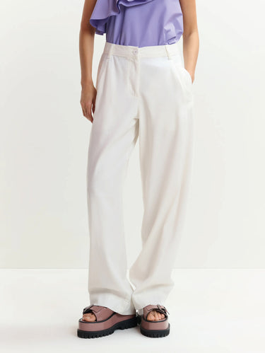ESSENTIEL ANTWERP-Pantaloni in Denim Gamba Larga Bianco-TRYME Shop