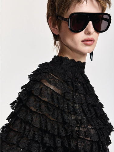 Maglia in Pizzo e Volant Nero