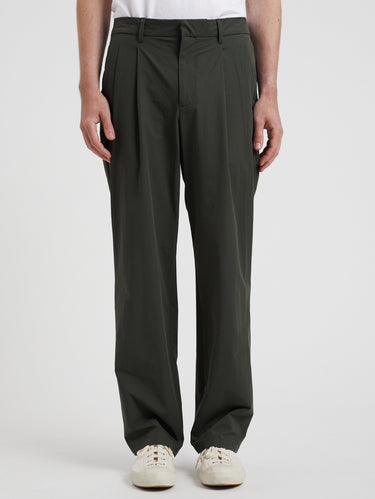 NORSE PROJECTS-Pantaloni con Doppie Pinces in Tessuto Leggero Verde Oliva-TRYME Shop