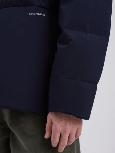 Short Down Jacket in Asger Membrane Blue