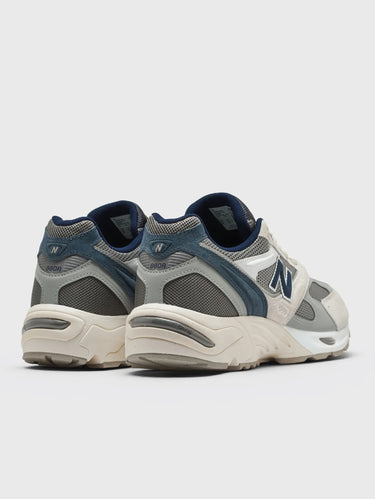 Men's Blue 880r Retro Sneakers