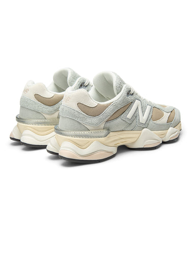 Futuristische Damensneakers 9060 in Grau
