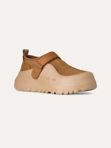 Sneakers aus Veloursleder mit kastanienbraunem Riemen