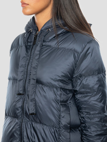 Short Down Jacket with Wide Diamond Quilting Blue