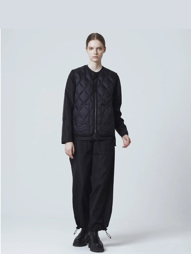 Gilet Leggero con Trapuntatura a Onde Nero