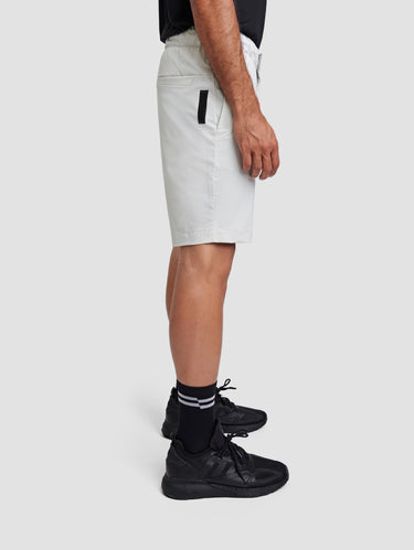 Shorts aus technischem Motion-Stoff Grau