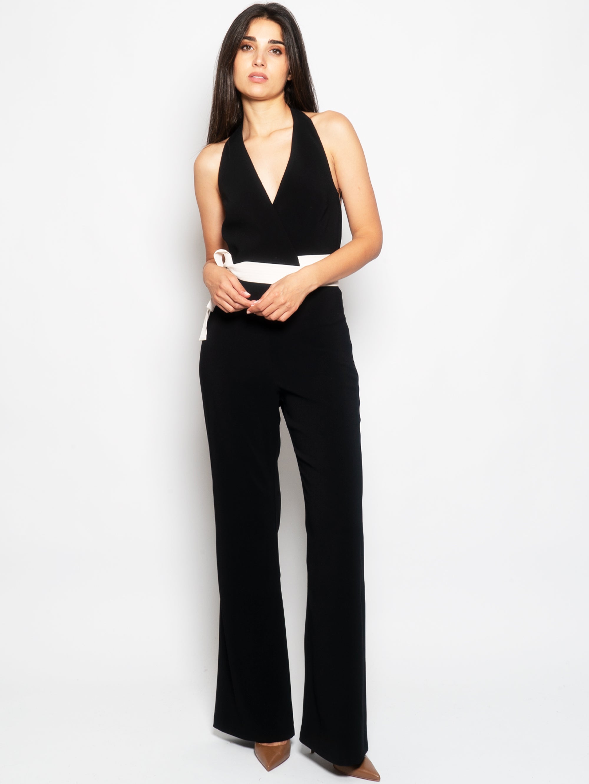 Jumpsuit with American Neckline and Black Bow 40