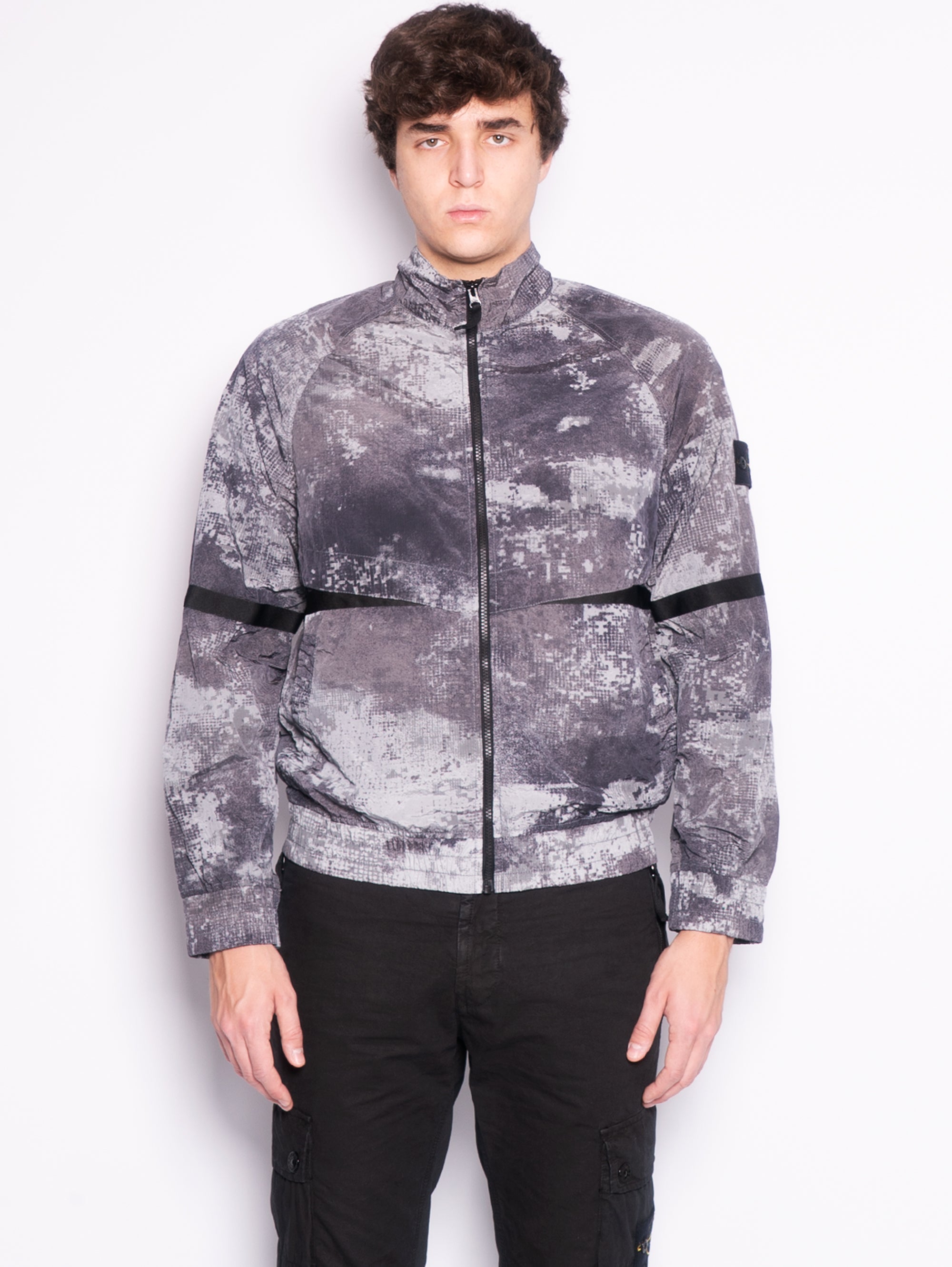 STONE ISLAND-Felpa Full Zip in Econyl Camouflage Grigio-TRYME Shop