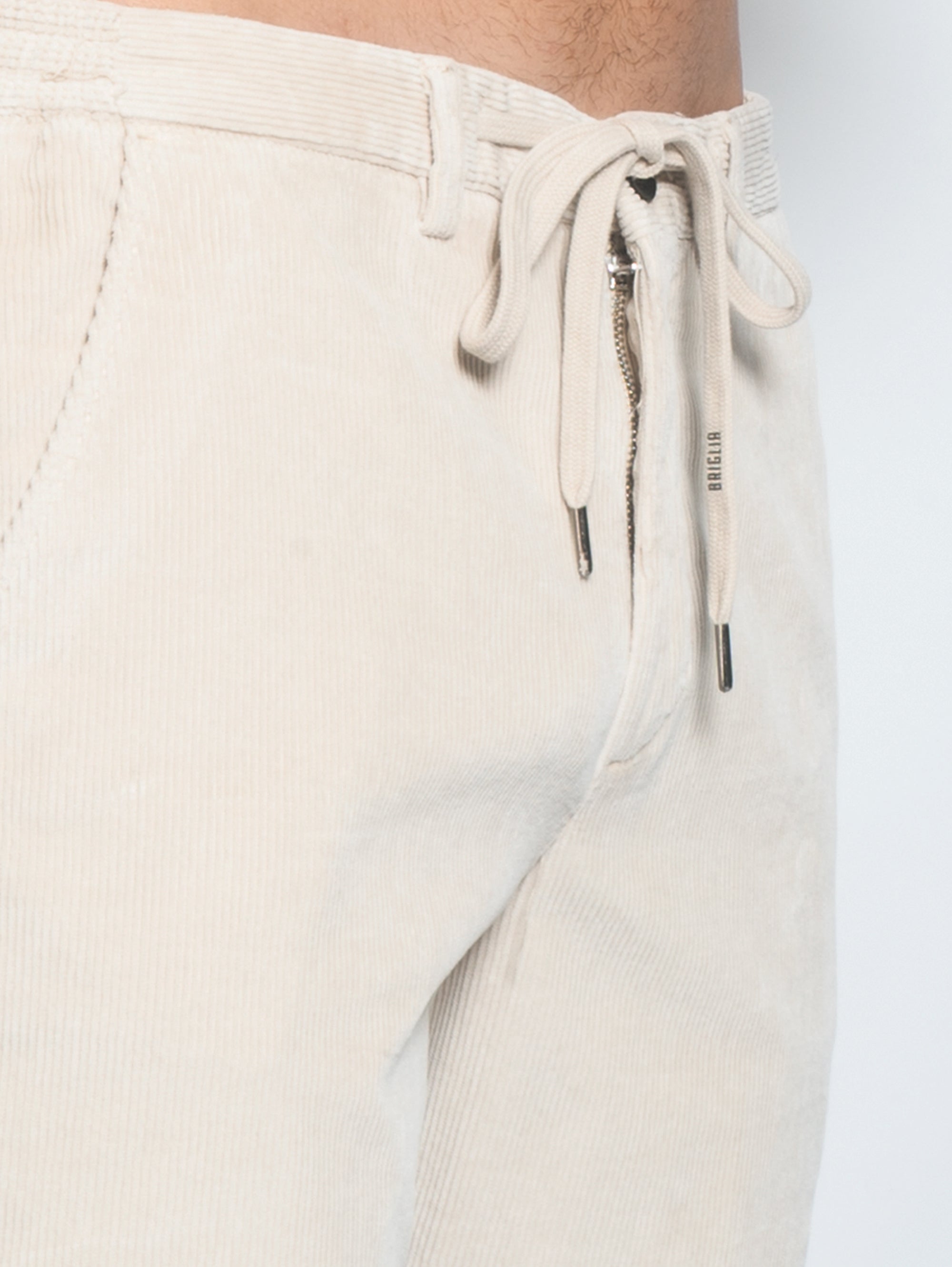 Pantaloni in Velluto con Laccio Beige