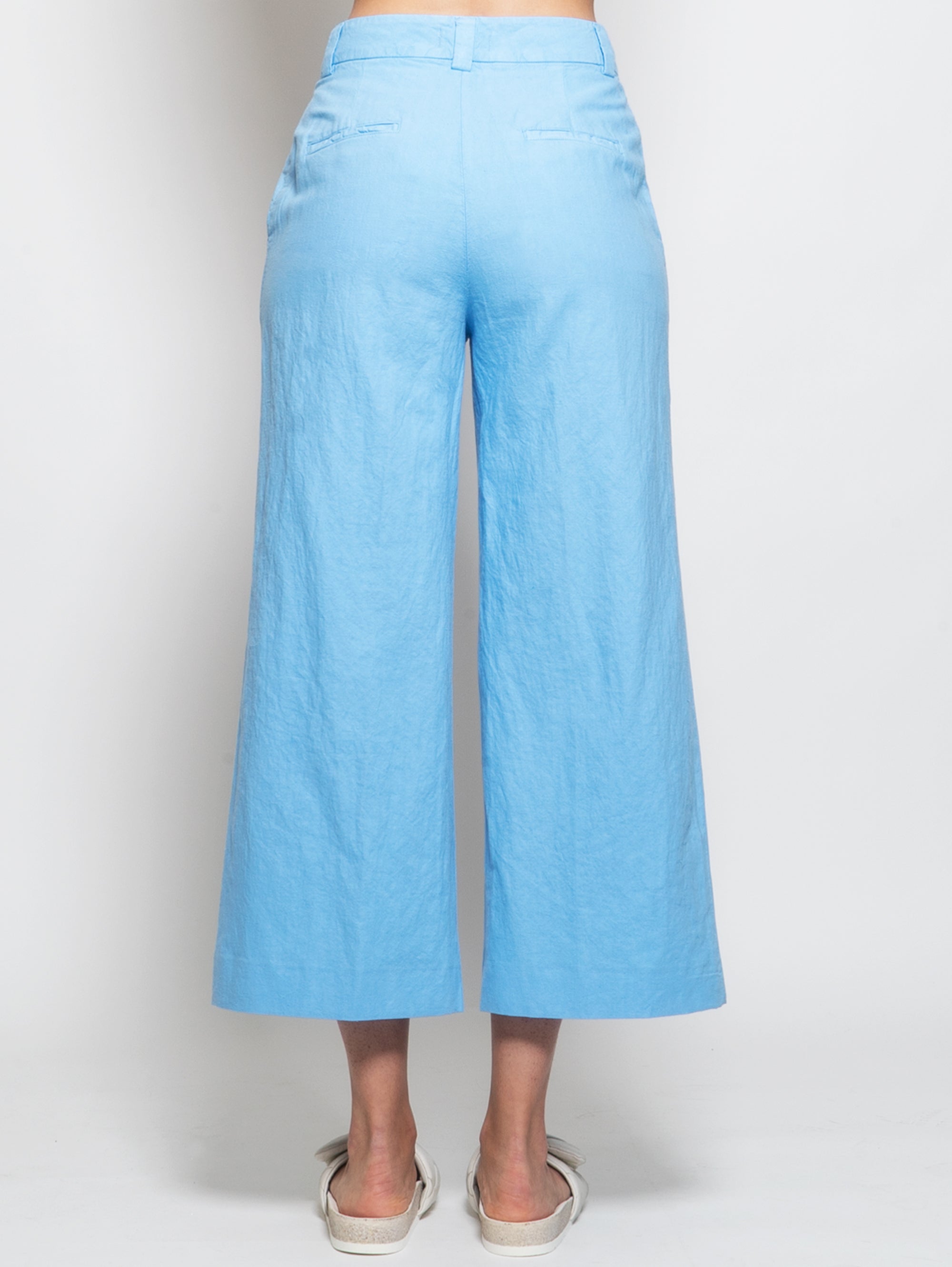 Hellblaue Hose aus Leinen und Baumwolle