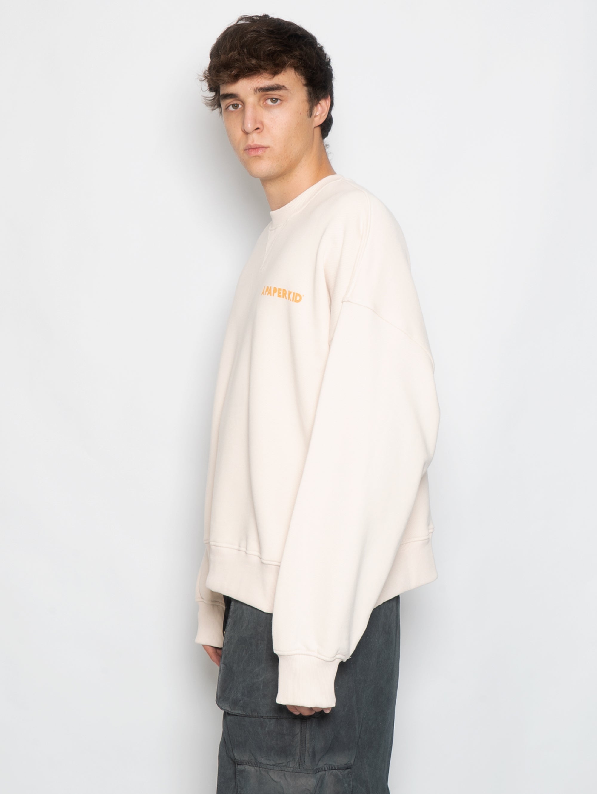 Sweatshirt mit Rundhalsausschnitt und Maxi-Rückenprint in Creme