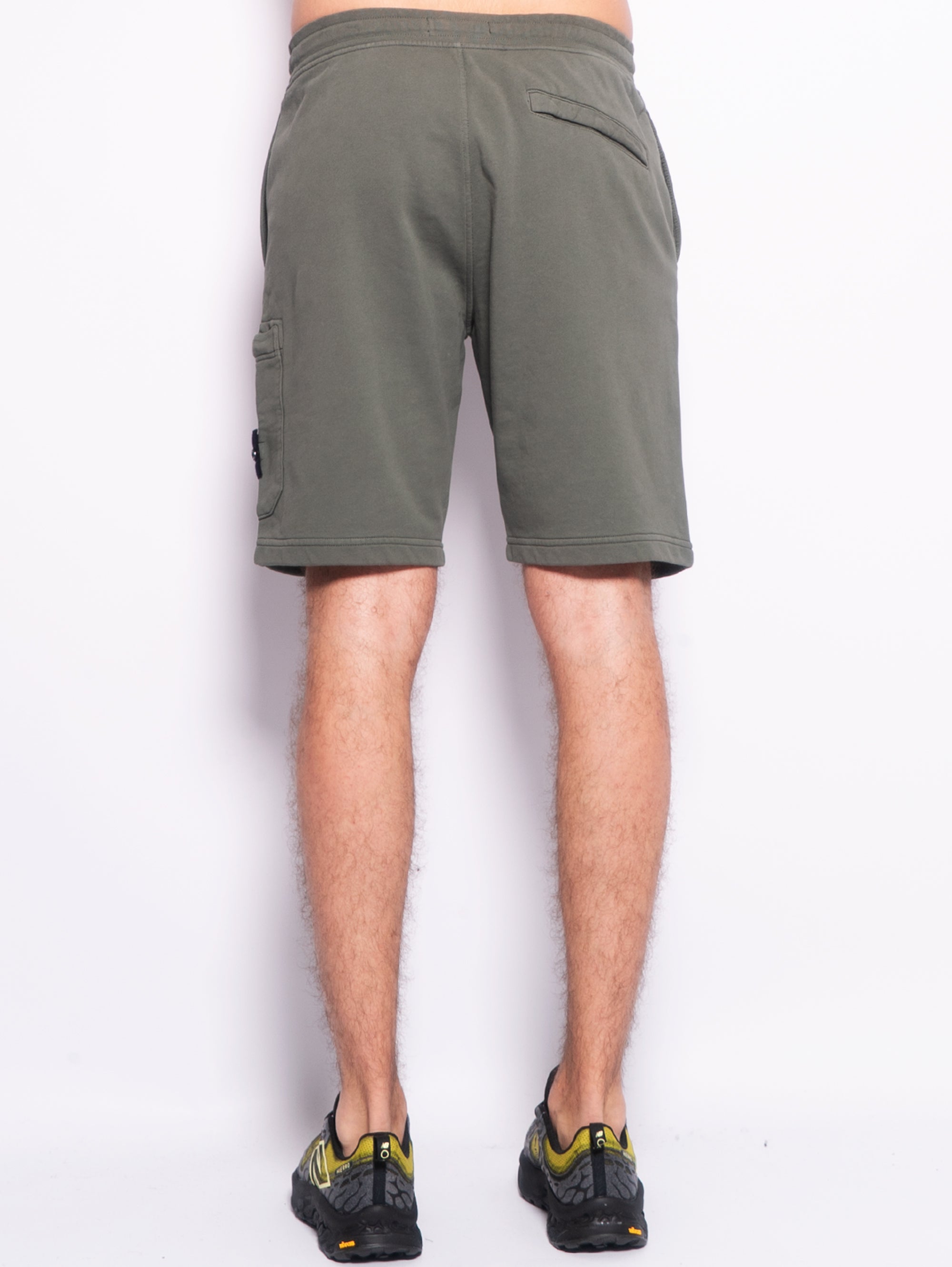 Bermuda shorts in moss fleece