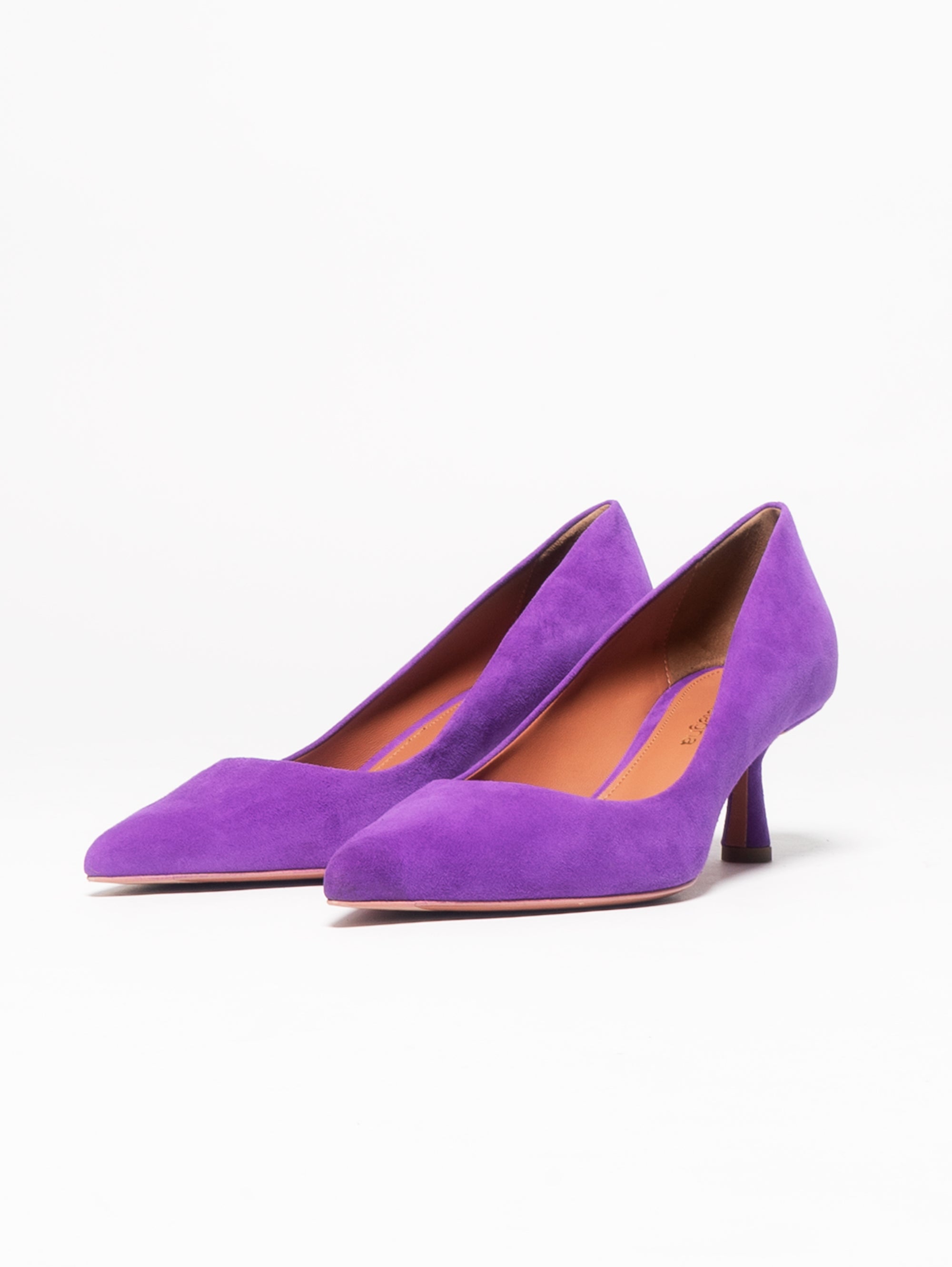 Pointed pumps in Viola Coron Suede