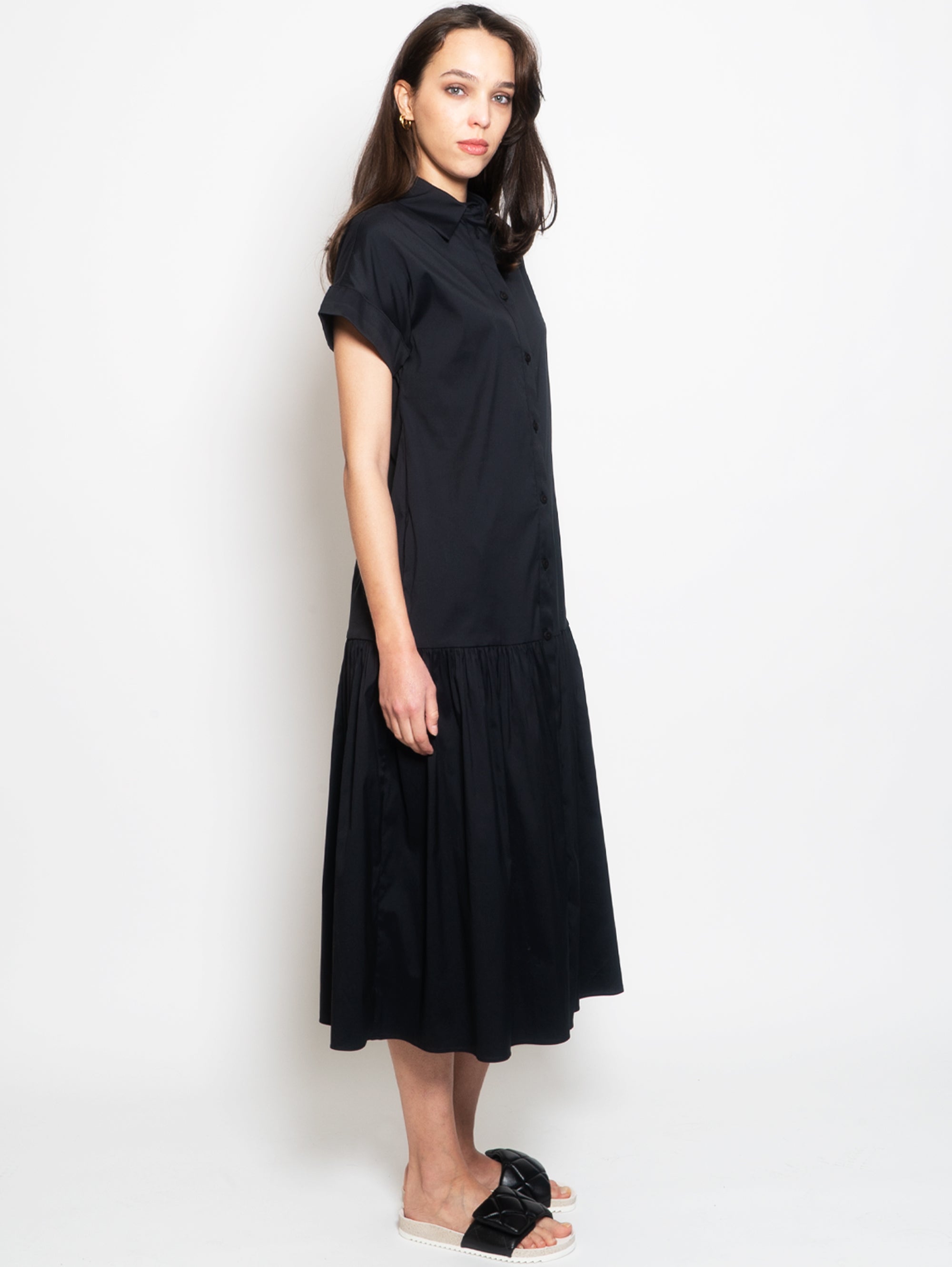 Langes Chemisier-Kleid mit schwarzem Volant
