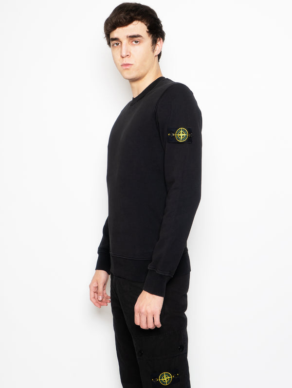 Stückgefärbtes Sweatshirt mit Rundhalsausschnitt in Schwarz