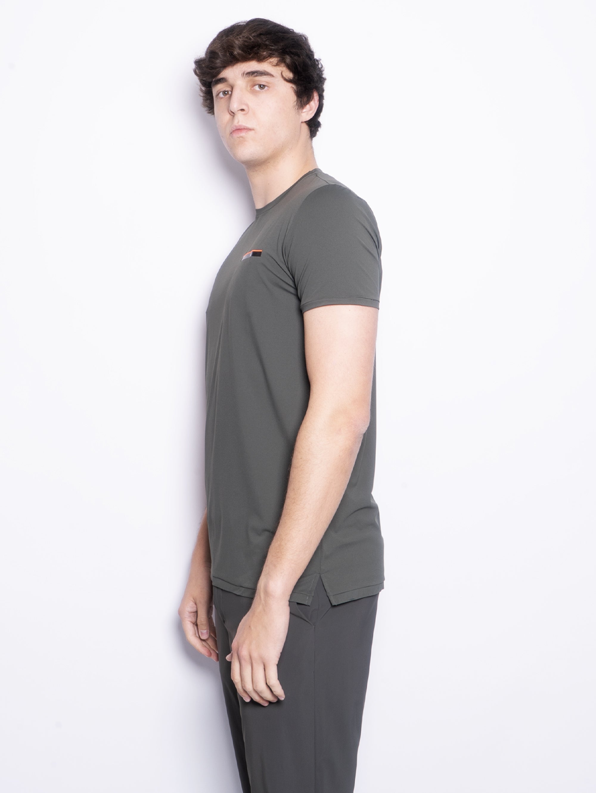 T-shirt in breathable fabric with Bosco pocket