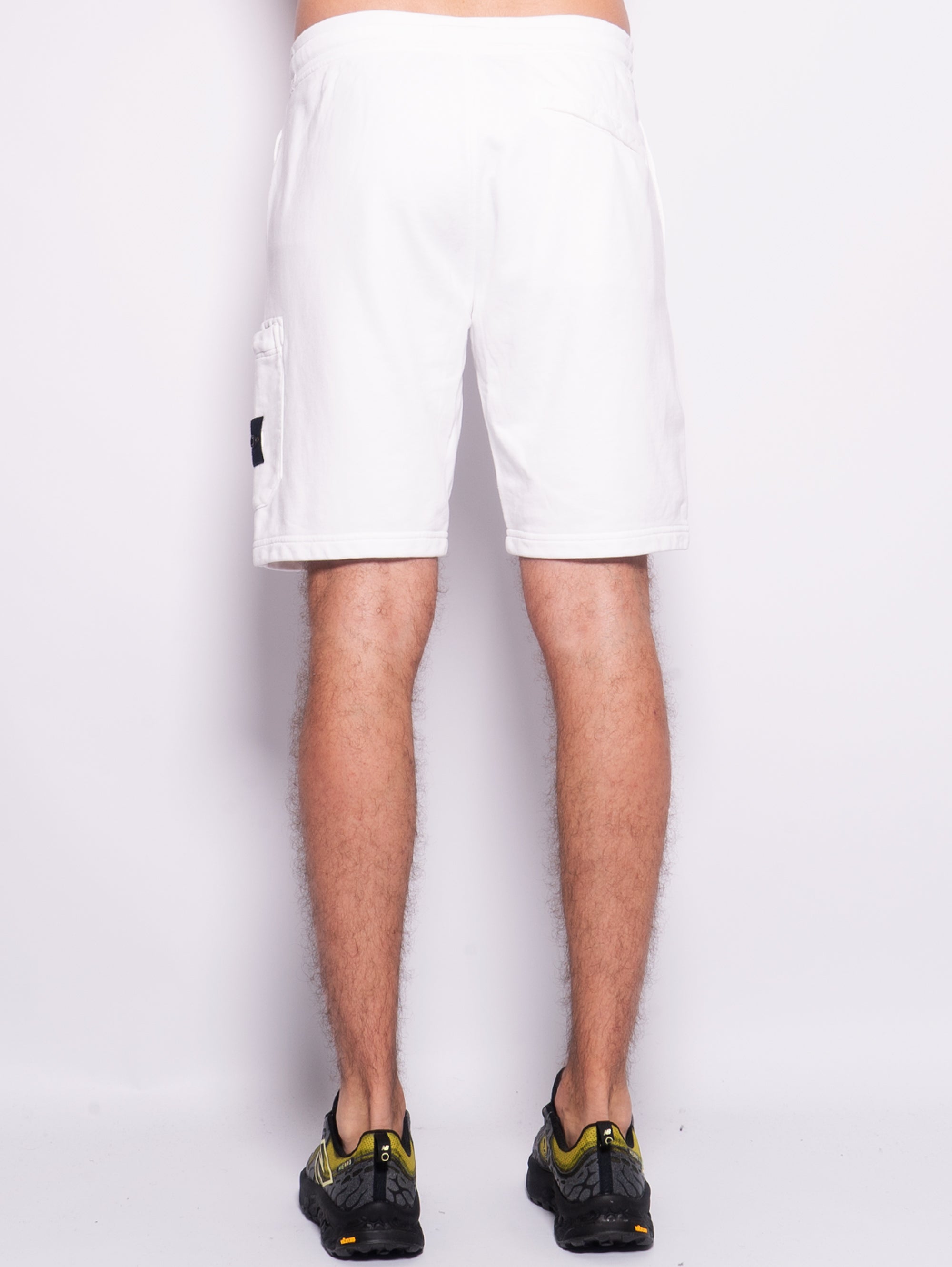 White fleece Bermuda shorts