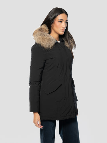 Parka de luxe avec fourrure noire