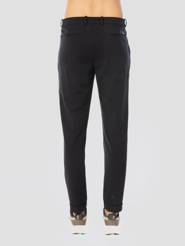 Pantaloni Chino in Tessuto Soft Nero