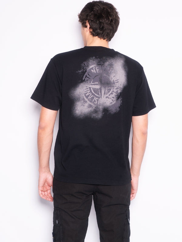 Schwarzes T-Shirt mit Camouflage-Print auf der Rückseite