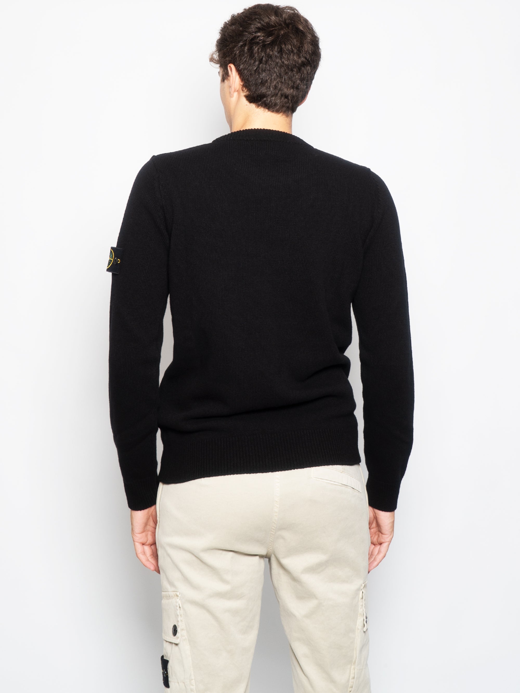 Pullover mit Rundhalsausschnitt aus schwarzer Lammwolle