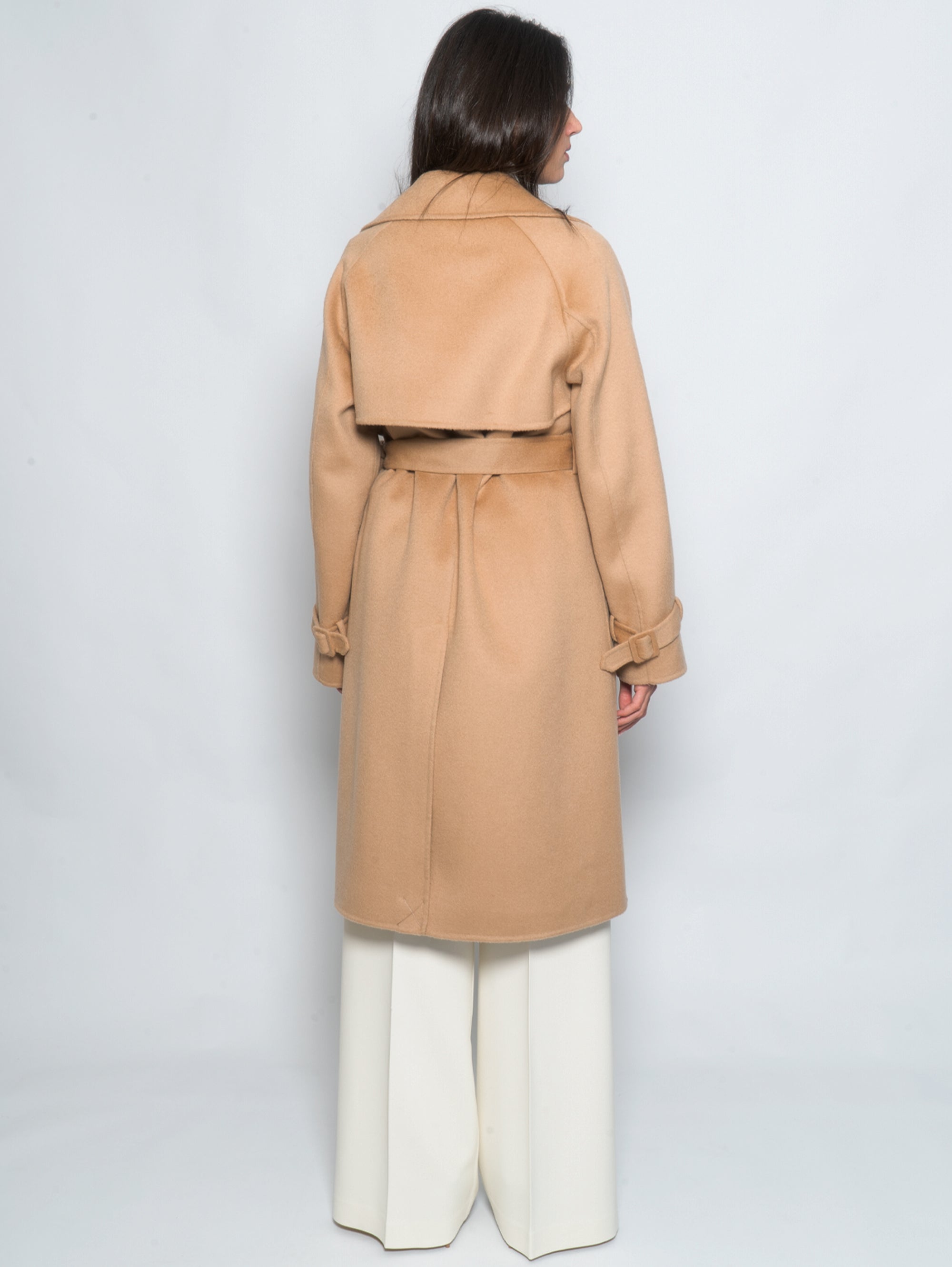 Double-breasted trench coat in beige wool