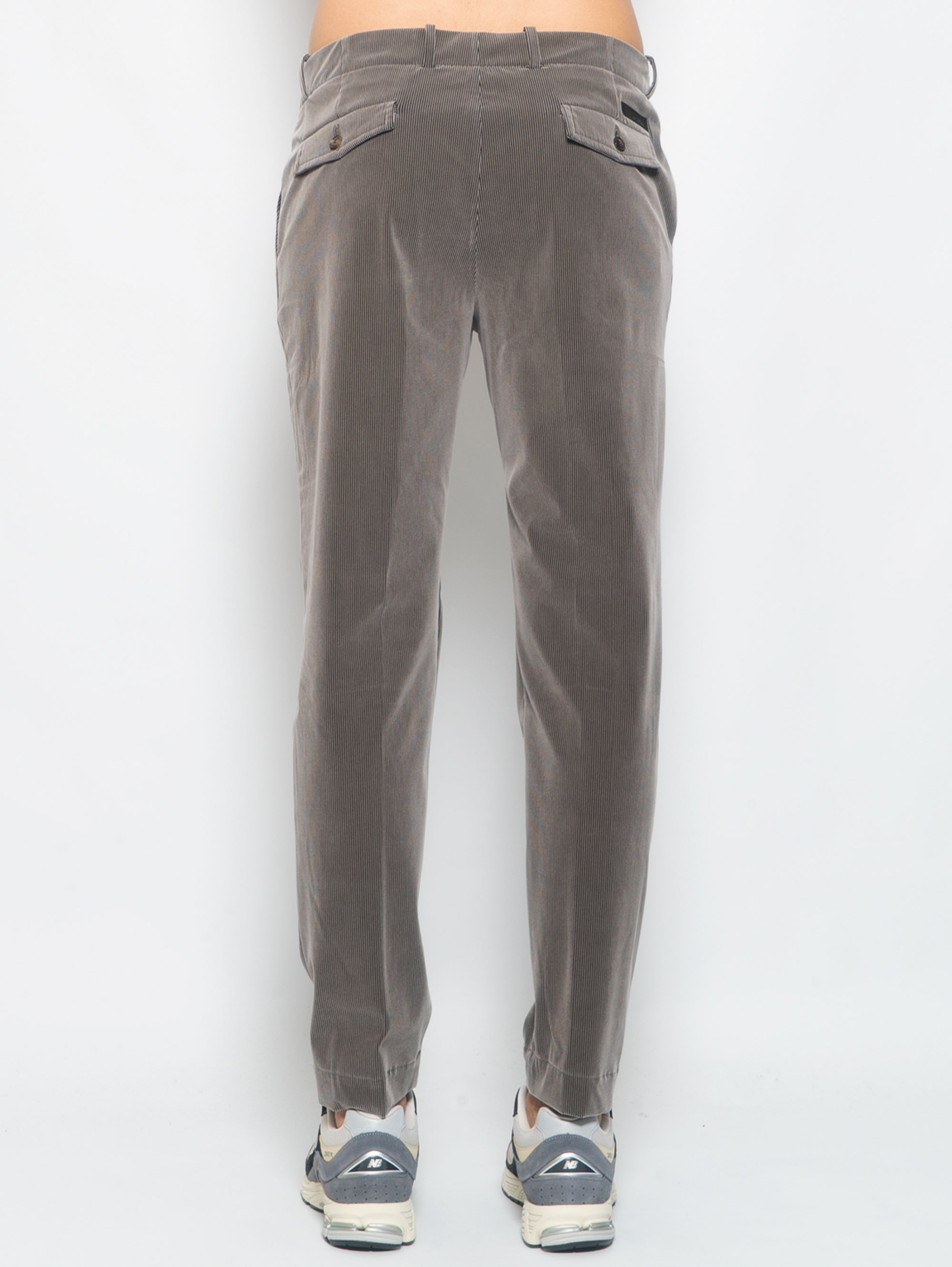 Chino trousers in dove gray techno velvet