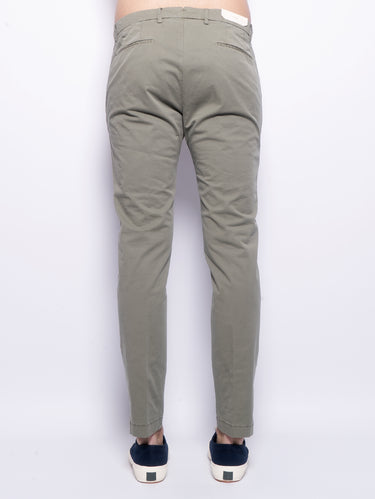 Slim fit broek van katoenen gabardine groen