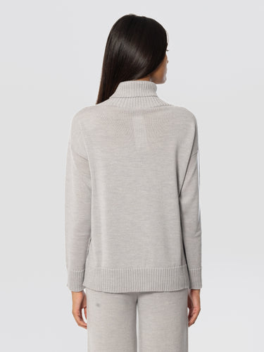 Maglia a Collo Alto in Lana Vergine Grigio Chiaro