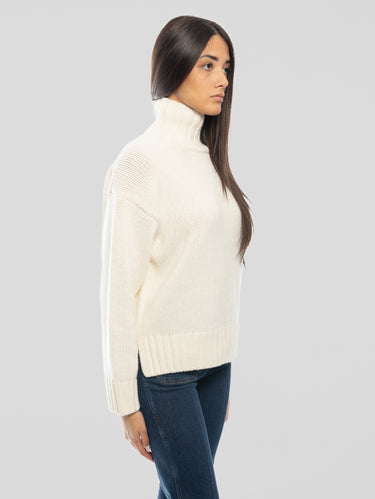 Maglia a Trecce con Collo Alto Avorio