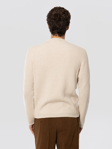 Pull côtelé en laine mérinos couleur stuc