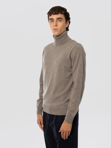 Pull col montant en laine Geelong taupe