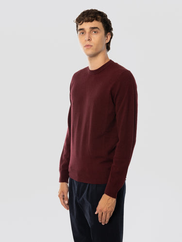 Pull col rond en laine Geelong cerise