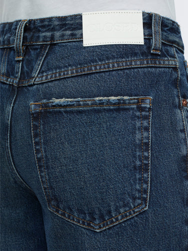 Steife Slim-Fit-Jeans mit niedriger Taille in Blau