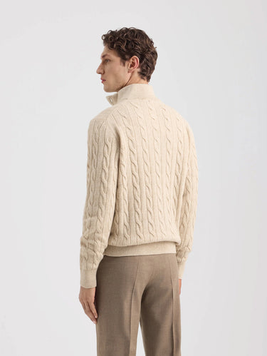 Cardigan con Lavorazione a Treccia in Cashmere Paglia