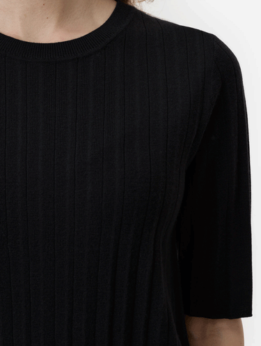 Rippstrickpullover aus Wolle und Seide Schwarz