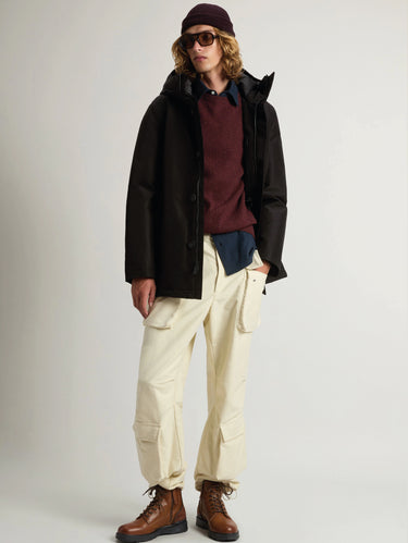 Schwarzer Parka aus zweilagigem GORE-TEX