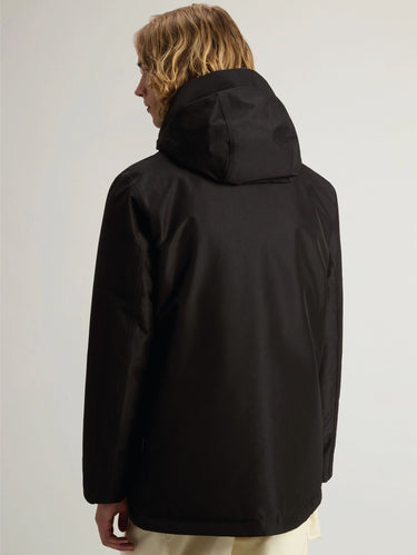 Schwarzer Parka aus zweilagigem GORE-TEX