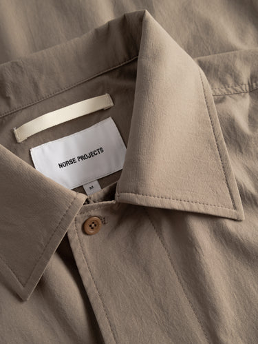 Overshirt mit Brusttasche Beige