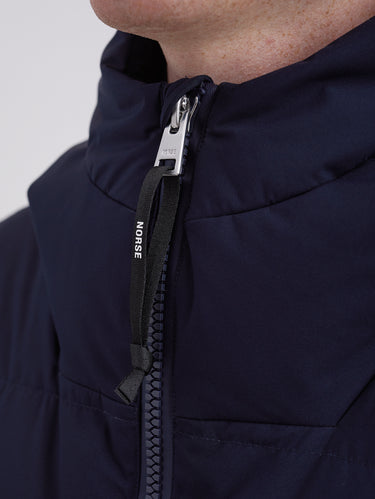 Short Down Jacket in Asger Membrane Blue