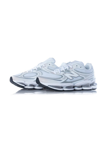 Damen-Sneakers 2000 mit Abzorb in Silber/Weiß