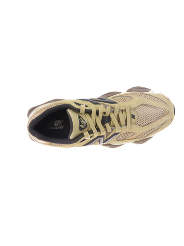 Sneakers da Donna Futuristica 9060 Incenso