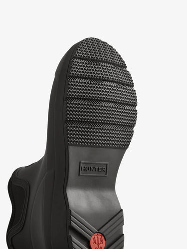 Bottines Play Chelsea en Néoprène et Jupe Noires
