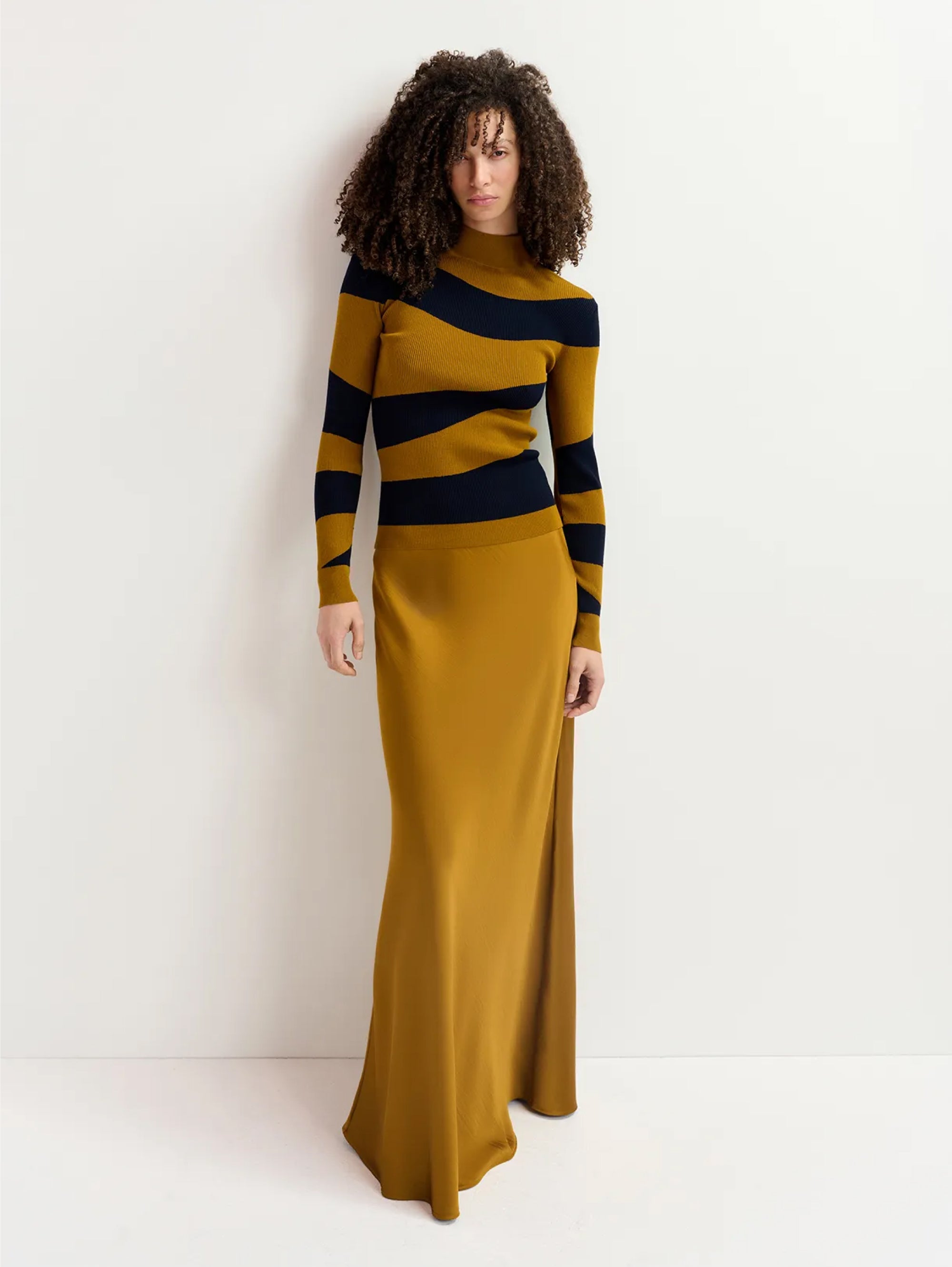ESSENTIEL ANTWERP - Long Satin Skirt Bronze TRYME Shop ESSENTIEL ANTWERP - Long Satin Skirt Bronze TRYME Shop