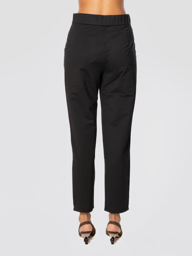 Gerade geschnittene Hose aus schwarzem Jersey